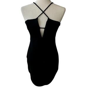ASTR The Label Sz M Black BodyCon Minidress w/ Plunge Neckline Cocktail Party